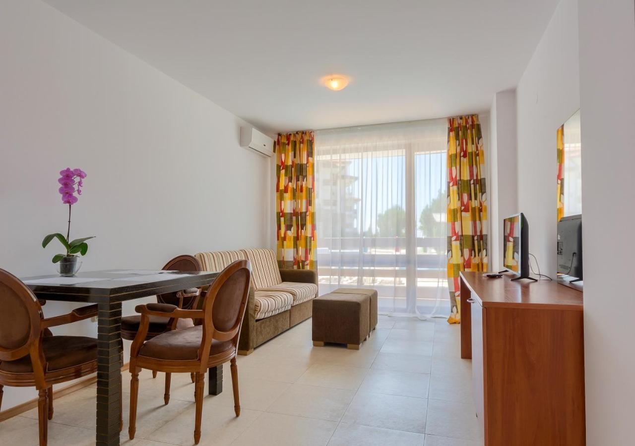 Robinson Beach Apartments Elenite Extérieur photo
