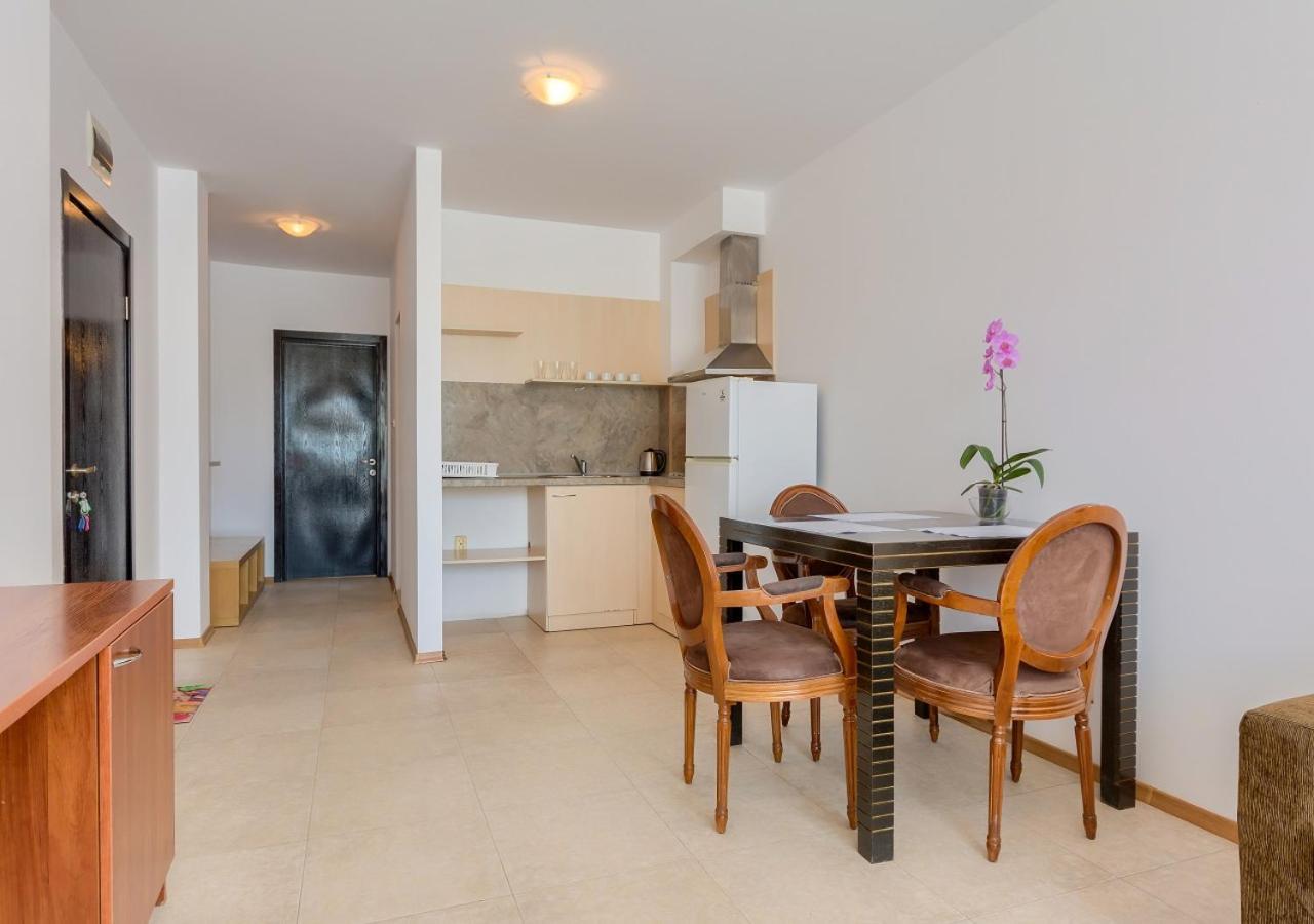 Robinson Beach Apartments Elenite Extérieur photo