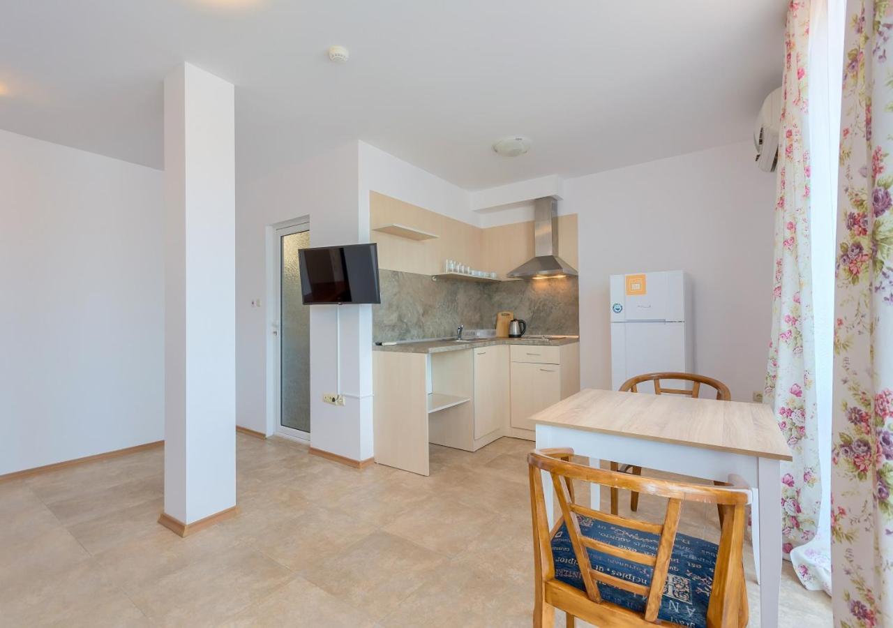 Robinson Beach Apartments Elenite Extérieur photo