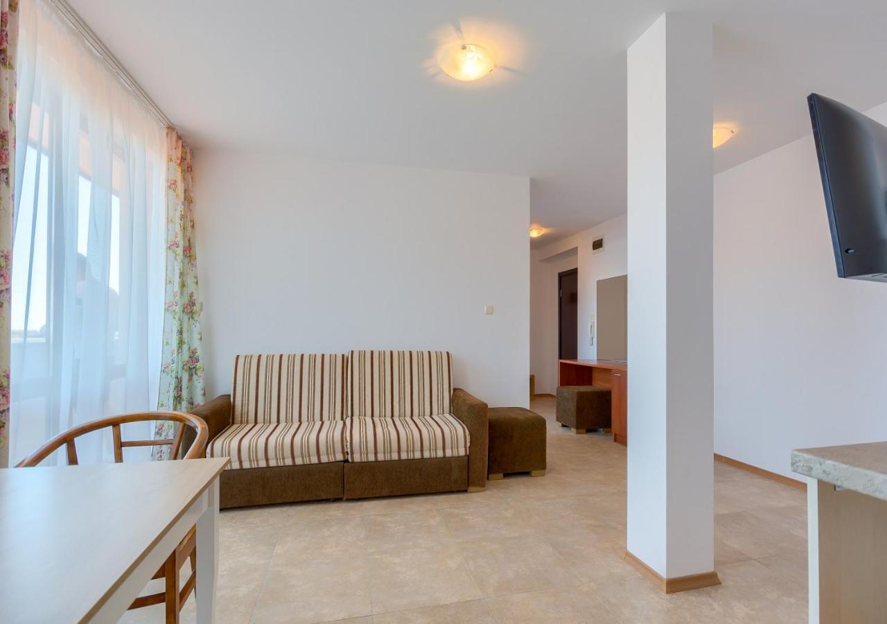 Robinson Beach Apartments Elenite Extérieur photo